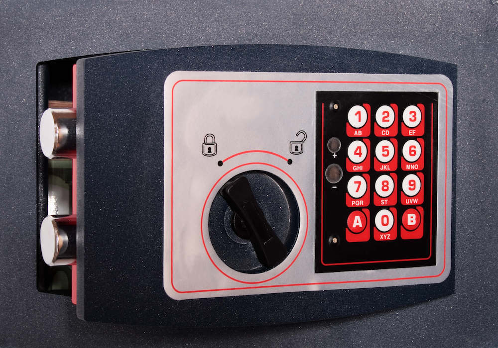 https://erasicurezza.com/wp-content/uploads/2025/04/manutenzione-casseforti-roma-home.jpg